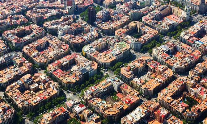 Katalan Mimar Antoni Gaudi Tarafindan Casa Batllo Barcelona Duvar Resmi Pixers Haydi Dunyanizi Degistirelim