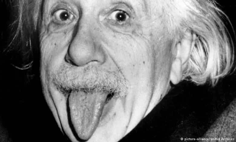 Einstein'in Dil Çıkartan Fotoğrafının Hikayesi Nedir