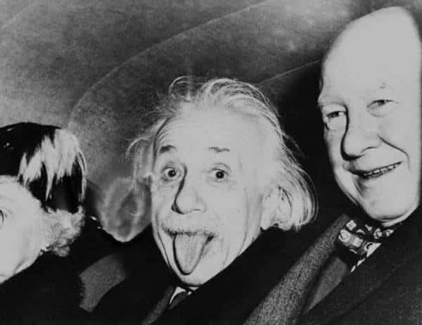 albert einstein fotoğrafında neden dilini çıkarmıştır