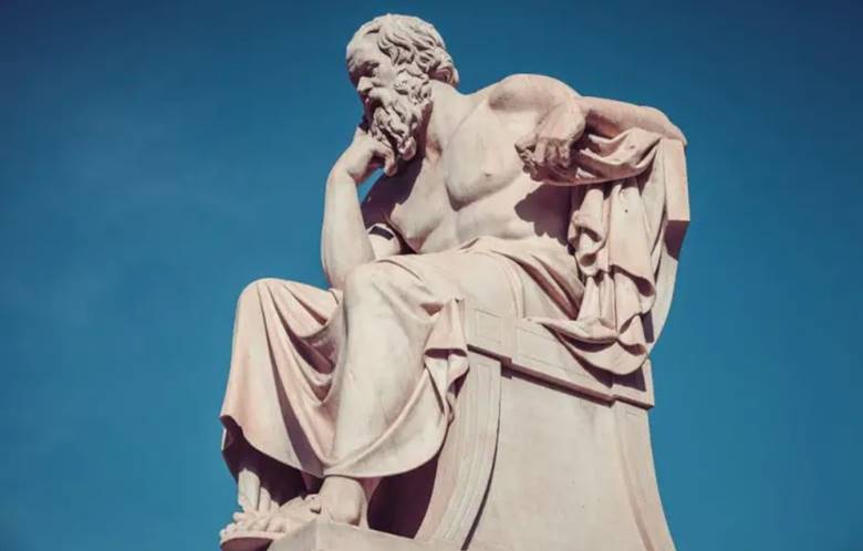Sokrates Neden Felsefenin Dönüm Noktası Olarak Kabul Edilir?