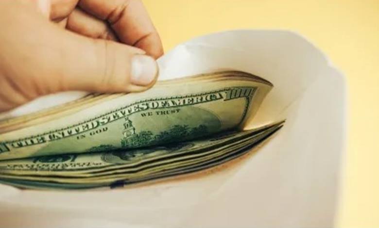 Cömertlik Deneyi: 3 Ayda Harcamak Şartıyla  10000 Dolar Size Verilirse Ne Yaparsanız?