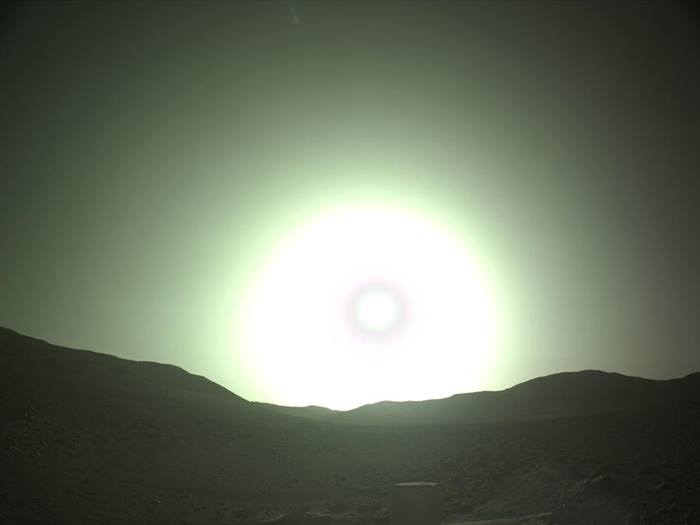 Mars Gezegeni Fotoğraflarında Gün Batımı Neden Mavi Görünür?